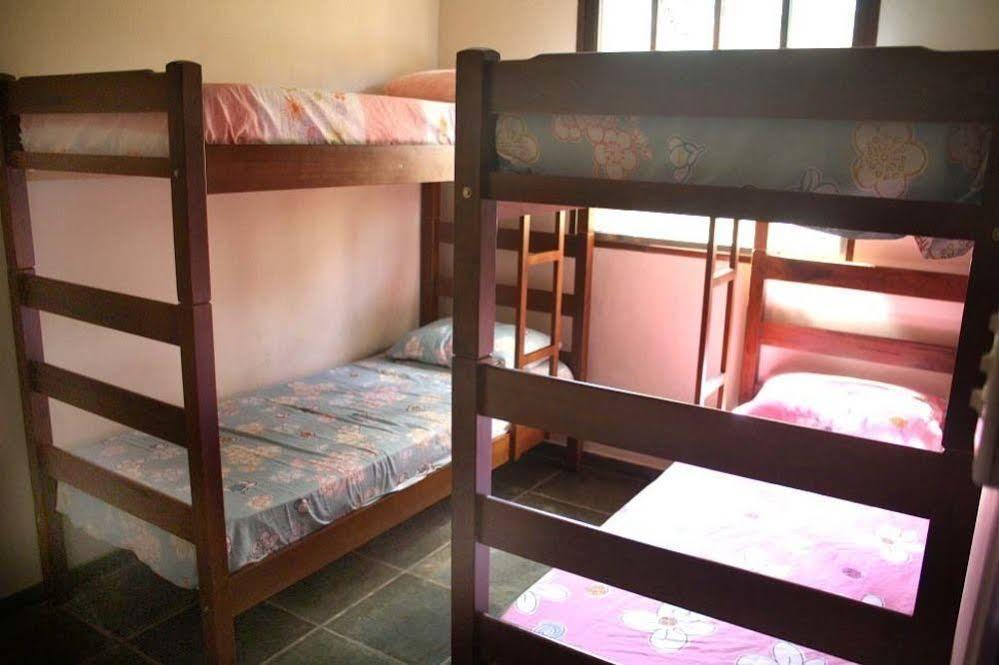 Samblumba Hostel Trindade Триндаде Екстериор снимка