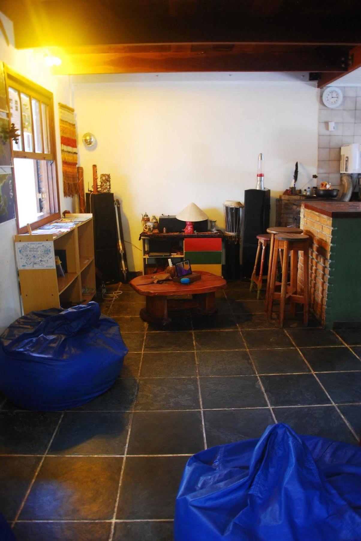 Samblumba Hostel Trindade Триндаде Екстериор снимка