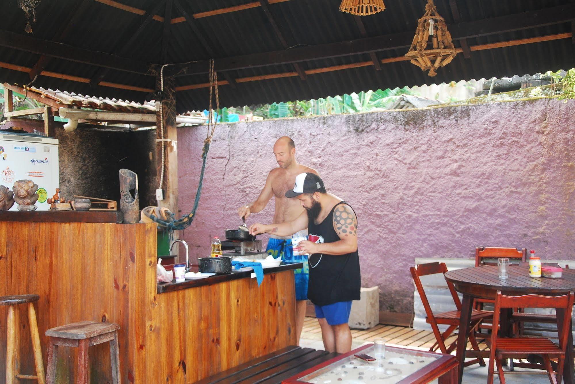 Samblumba Hostel Trindade Триндаде Екстериор снимка